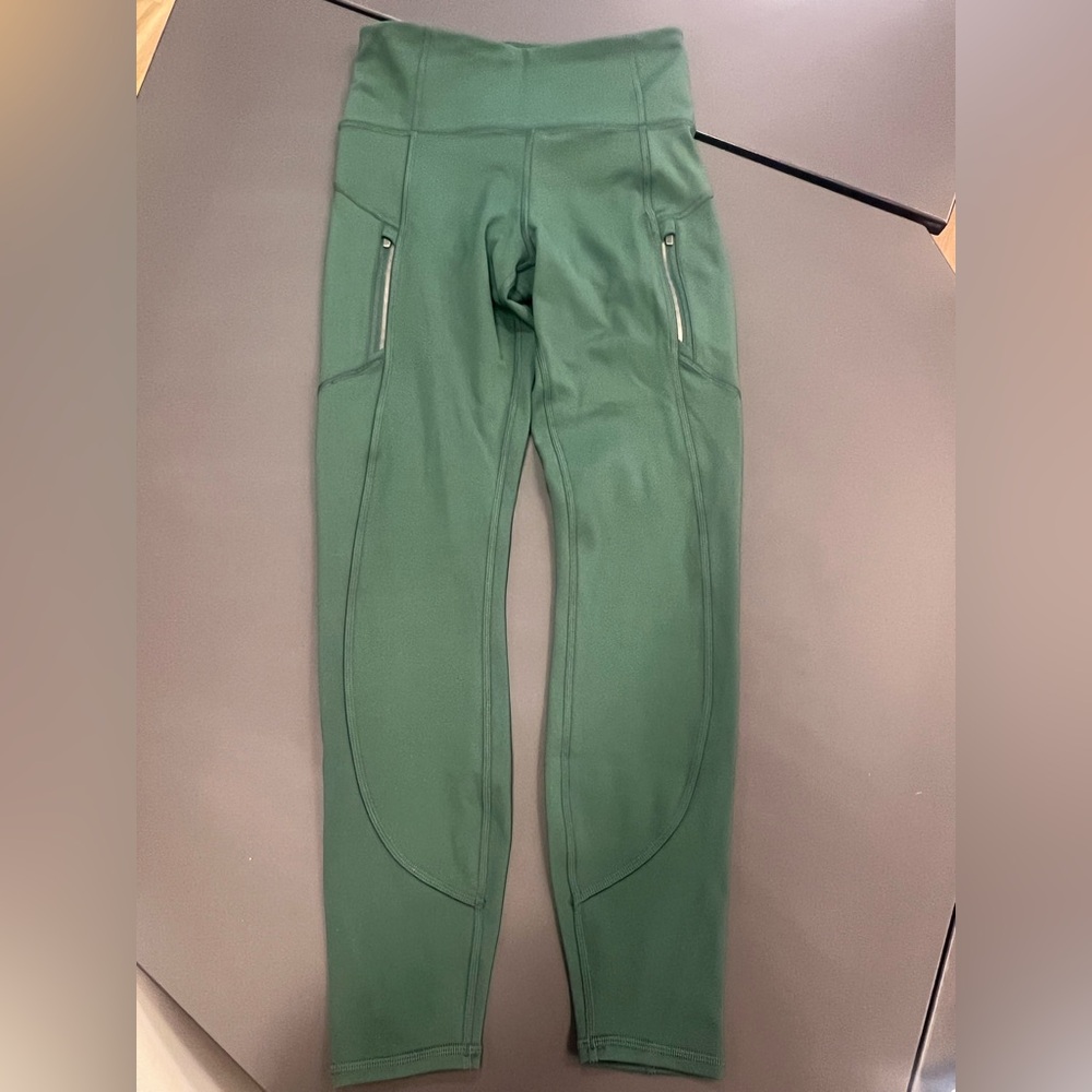 Green Athleta Rainer 7/8 Tight